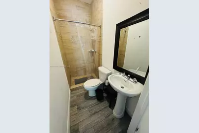 11 NW 47th Ter #1B, Miami, FL 33127 - Photo 10