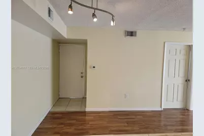 1715 Village Blvd #107, West Palm Beach, FL 33409 - Photo 18