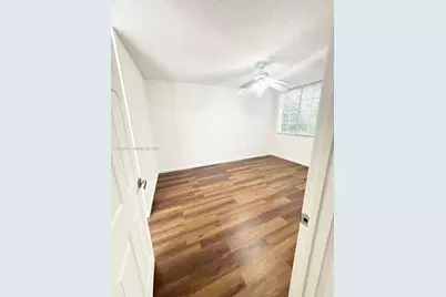 1715 Village Blvd #107, West Palm Beach, FL 33409 - Photo 18