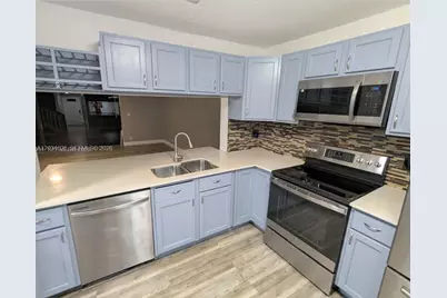4430 NW 92nd Way, Sunrise, FL 33351 - Photo 2