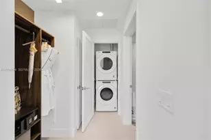601 NE 1st Ave, Miami, FL 33132 - Photo 12