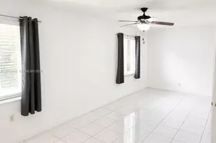 6521 SW 114th Ave, Miami, FL 33173 - Photo 8