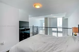300 S Biscayne Bluv, Miami, FL 33131 - Photo 8