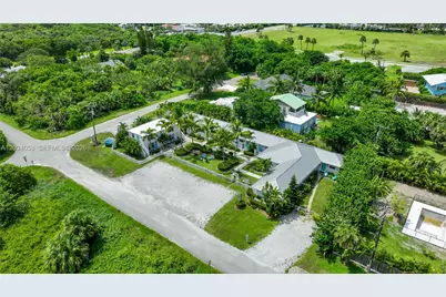 2502 Tamarind Dr, Fort Pierce, FL 34949 - Photo 1