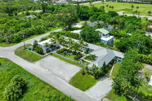 2502 Tamarind Dr, Fort Pierce, FL 34949 - Photo 1