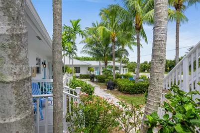 2502 Tamarind Dr, Fort Pierce, FL 34949 - Photo 8