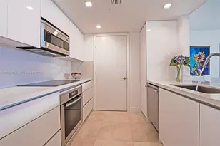 17201 Collins Ave, Sunny Isles Beach, FL 33160 - Photo 10