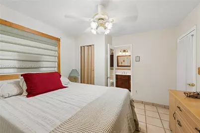 6081 SW 109th Ct, Miami, FL 33173 - Photo 16