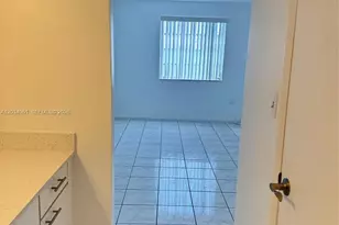 677 SW 9th Ave, Miami, FL 33130 - Photo 14