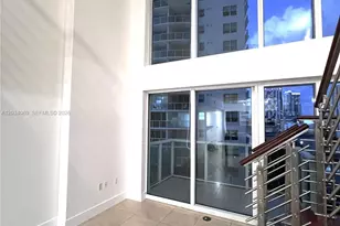 41 SE 5th St, Miami, FL 33131 - Photo 42