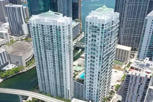 41 SE 5th St, Miami, FL 33131 - Photo 4