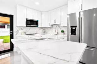 9290 NW 32nd Ct Rd, Miami, FL 33147 - Photo 14