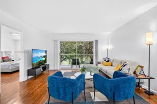 700 SW 128th Ave, Pembroke Pines, FL 33027 - Photo 10