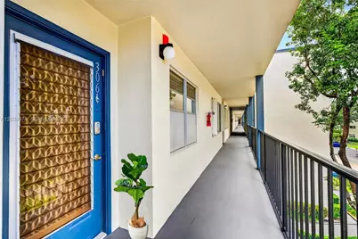 700 SW 128th Ave #306C, Pembroke Pines, FL 33027 - Photo 2