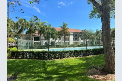 550 S Park Rd #14-8, Hollywood, FL 33021 - Photo 1