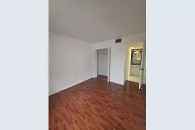 9429 Fontainebleau Blvd #207-33, Miami, FL 33172 - Photo 10