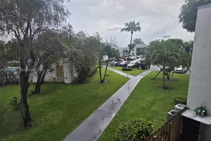 9429 Fontainebleau Blvd, Miami, FL 33172 - Photo 18