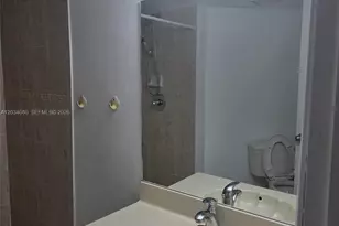 9429 Fontainebleau Blvd, Miami, FL 33172 - Photo 14