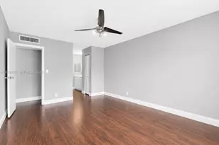 5961 N Falls Cir Dr, Lauderhill, FL 33319 - Photo 10