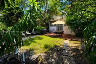 452 SW 26th Rd, Miami, FL 33129 - Photo 16
