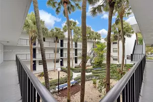 10825 SW 112th Ave, Miami, FL 33176 - Photo 32