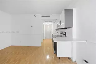 19201 Collins Ave, Sunny Isles Beach, FL 33160 - Photo 16