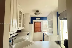 2200 Park Ln, Hollywood, FL 33021 - Photo 4
