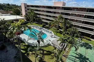 180 NE 12th Ave, Hallandale Beach, FL 33009 - Photo 14