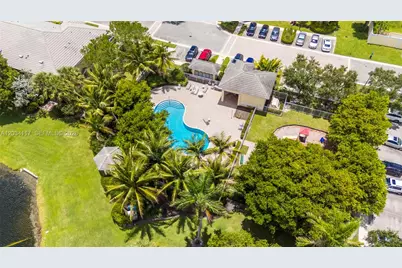 7782 Paddock Pl, Davie, FL 33328 - Photo 26