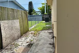 18715 NE 18th Ave, Miami, FL 33179 - Photo 18