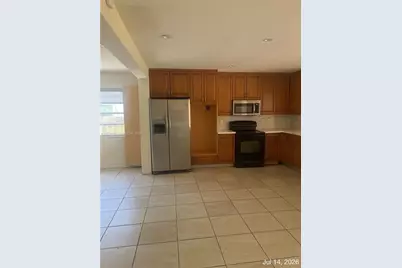 18715 NE 18th Ave, Miami, FL 33179 - Photo 4