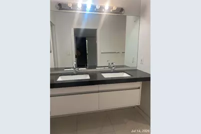 18715 NE 18th Ave, Miami, FL 33179 - Photo 34