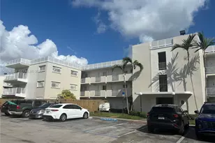 7701 SW 88th St, Miami, FL 33156 - Photo 2