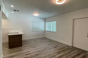729 Meridian Ave, Miami Beach, FL 33139 - Photo 8