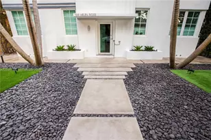 729 Meridian Ave, Miami Beach, FL 33139 - Photo 4