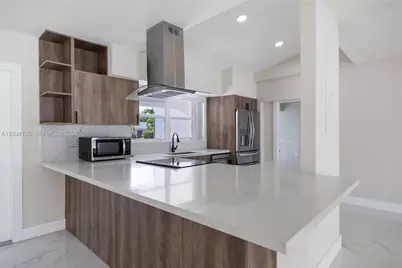 1221 SE 10th St, Deerfield Beach, FL 33441 - Photo 8