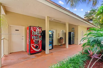 13120 SW 92nd Ave #B-313, Miami, FL 33176 - Photo 32