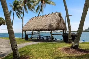 3 Grove Isle Dr, Miami, FL 33133 - Photo 42