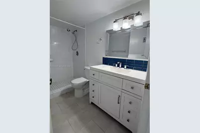 1688 West Ave #706, Miami Beach, FL 33139 - Photo 16