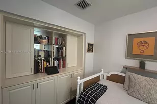 10900 NW 72nd St, Doral, FL 33178 - Photo 22