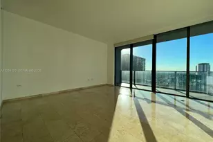 68 SE 6th St, Miami, FL 33131 - Photo 4