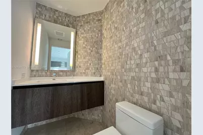 68 SE 6th St #3308, Miami, FL 33131 - Photo 10