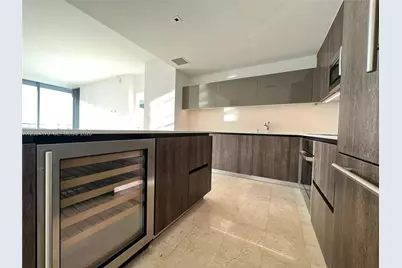 68 SE 6th St #3308, Miami, FL 33131 - Photo 8