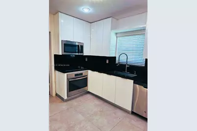 226 Fluvia Av, Coral Gables, FL 33134 - Photo 4