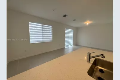 705 SE 13th St Cir #705, Homestead, FL 33034 - Photo 16