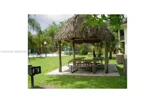 11261 SW 88th St, Miami, FL 33176 - Photo 14