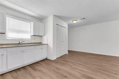 2856 NW 14th St #2, Fort Lauderdale, FL 33311 - Photo 4
