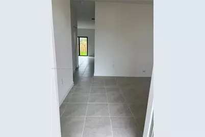 1540 NW 1st St, Florida City, FL 33034 - Photo 10