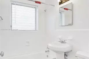 710 82nd St, Miami Beach, FL 33141 - Photo 8