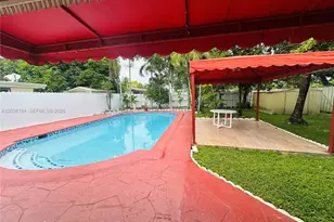1215 S 24th Ave, Hollywood, FL 33020 - Photo 1